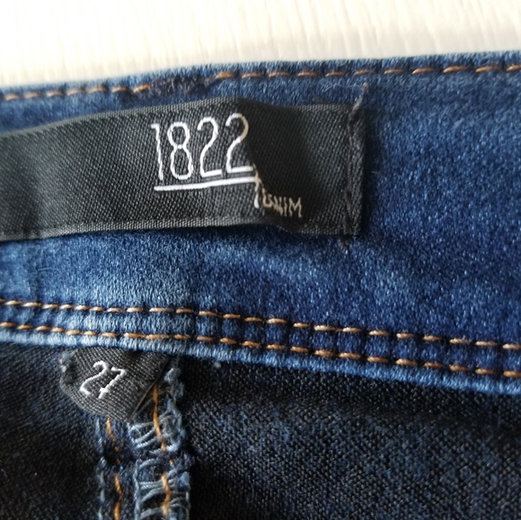 1822 Denim Jeggings - Picture 3 of 5